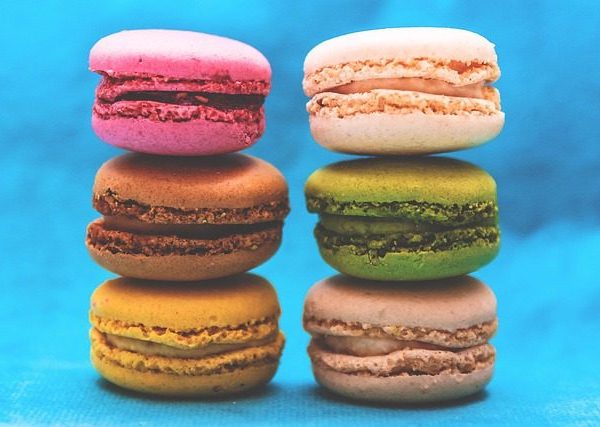 Macaron Box of 12