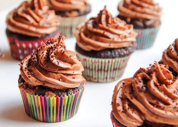 Vanilla Cupcakes x4